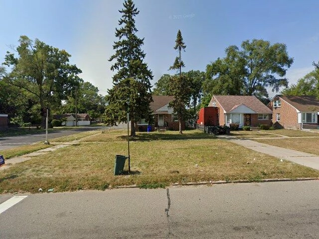 House image located at Detroit, MI 48219