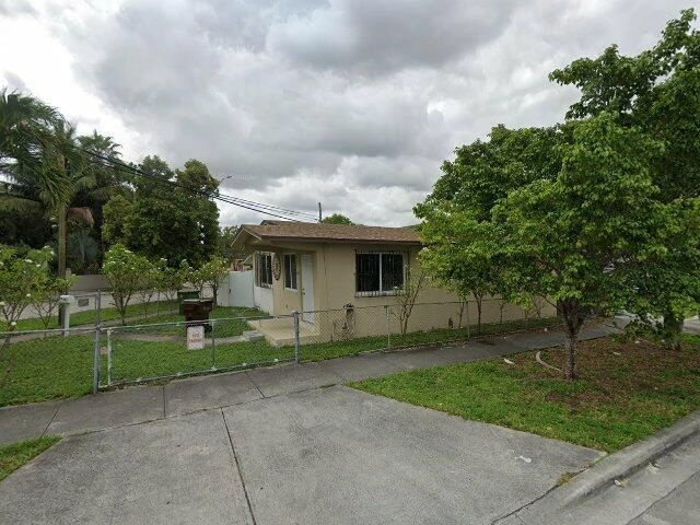 House image located at Hialeah, FL 33010