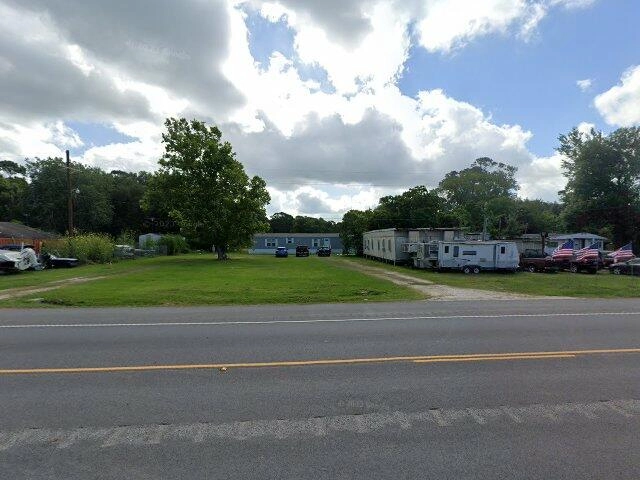 House image located at Anahuac, TX 77514