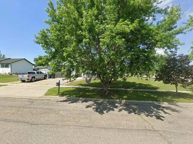 House image located at Mandan, ND 58554