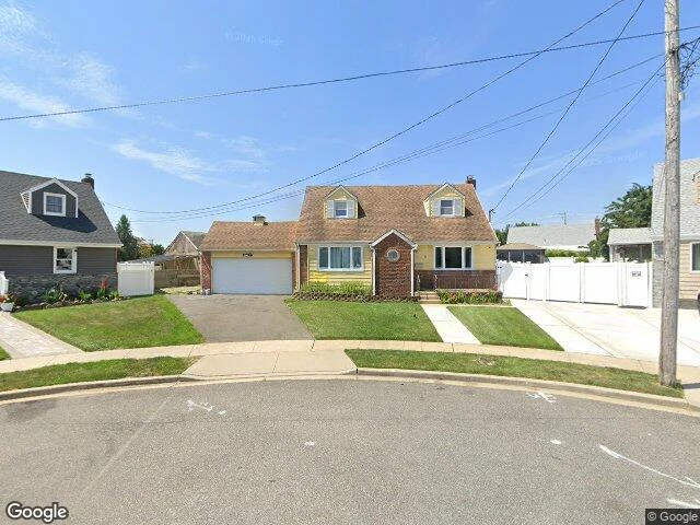 House image located at Freeport, NY 11520