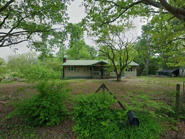 House image located at Jamestown, TN 38556
