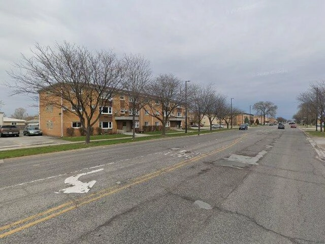 House image located at Burbank, IL 60459