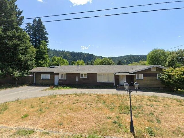 House image located at Redway, CA 95560