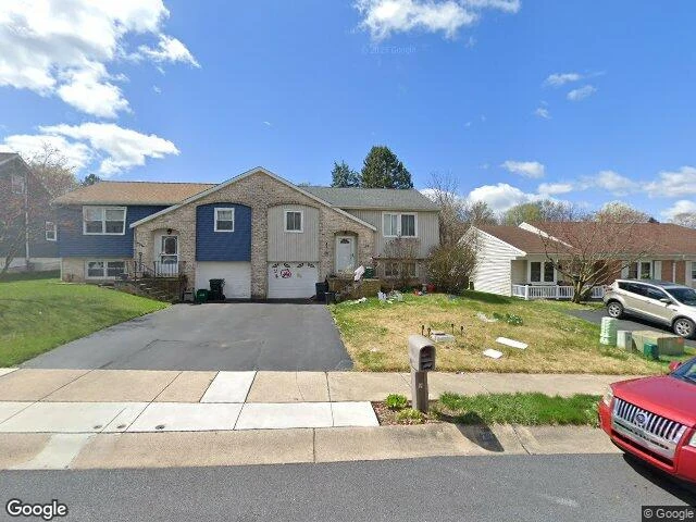 House image located at Ephrata, PA 17522