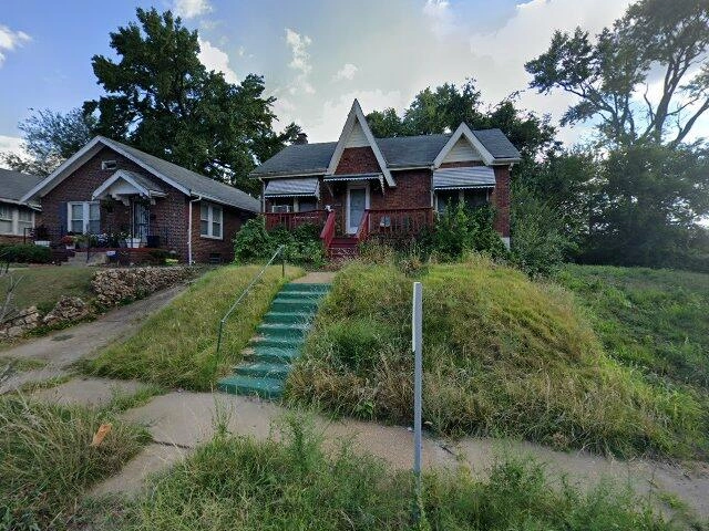 House image located at Saint Louis, MO 63120