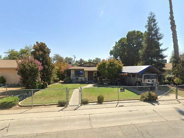 House image located at Farmersville, CA 93223