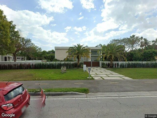 House image located at Miami, FL 33158