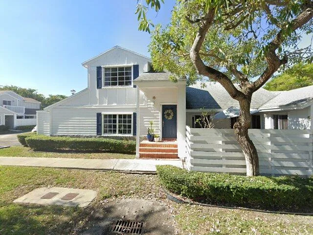 House image located at Miami, FL 33186