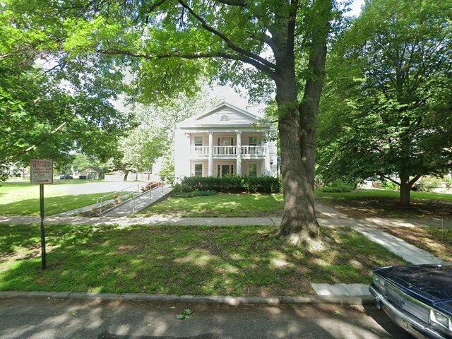 House image located at Topeka, KS 66604