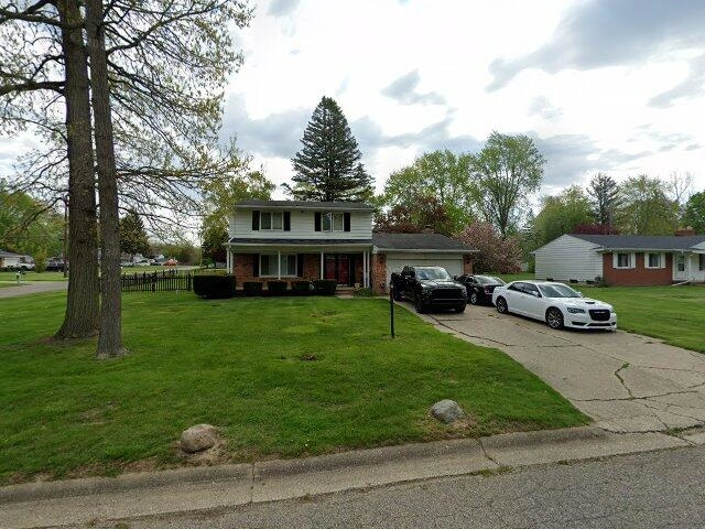 House image located at Flint, MI 48507