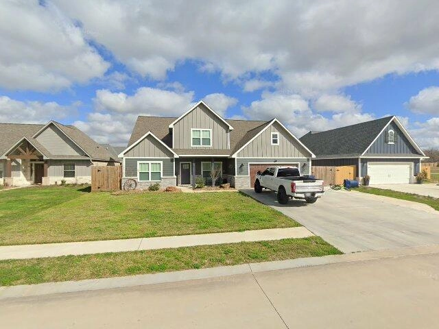 House image located at Angleton, TX 77515