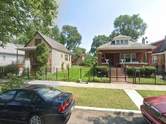 House image located at Chicago, IL 60617