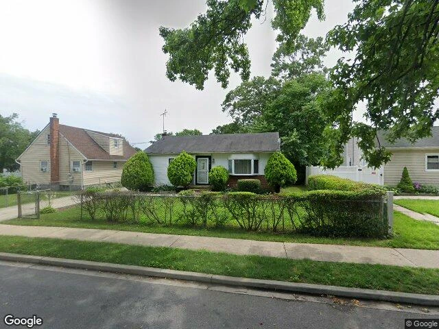 House image located at Roosevelt, NY 11575