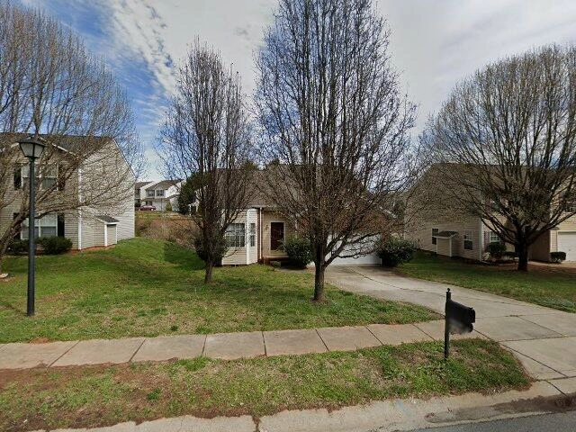 House image located at Charlotte, NC 28214
