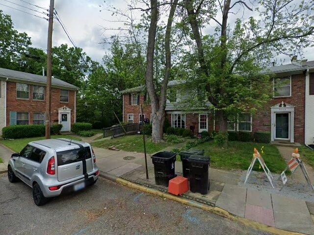 House image located at Louisville, KY 40206