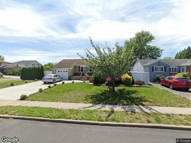 House image located at Franklin Square, NY 11010