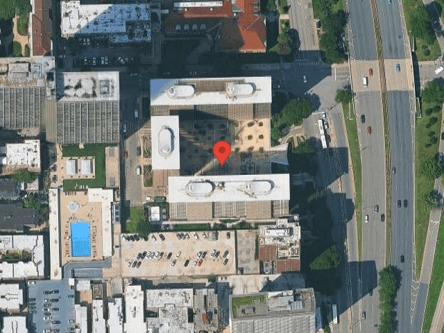 House image located at Chicago, IL 60613