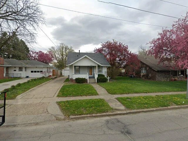 House image located at Newton, IA 50208