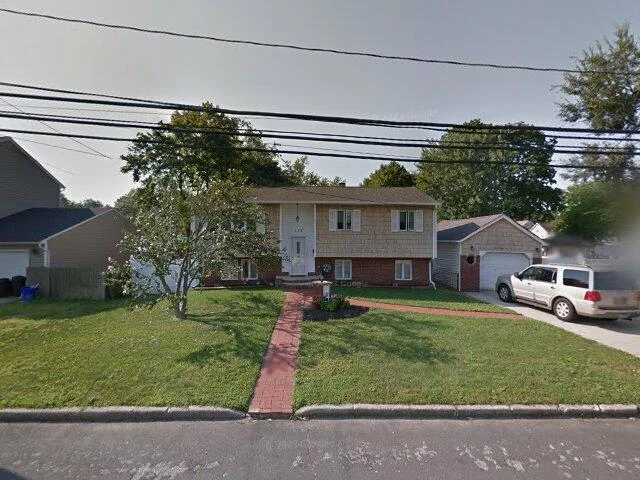 House image located at West Babylon, NY 11704