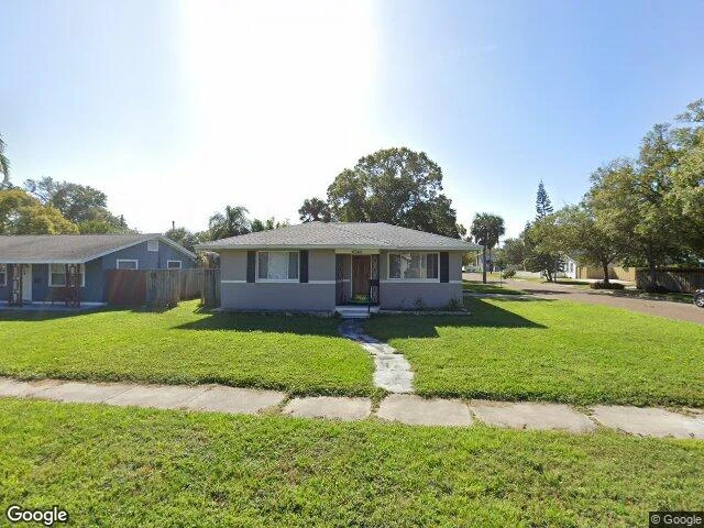 House image located at Saint Petersburg, FL 33713