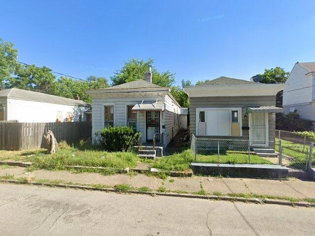 House image located at Louisville, KY 40210