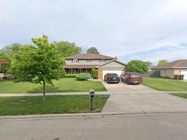 House image located at New Lenox, IL 60451