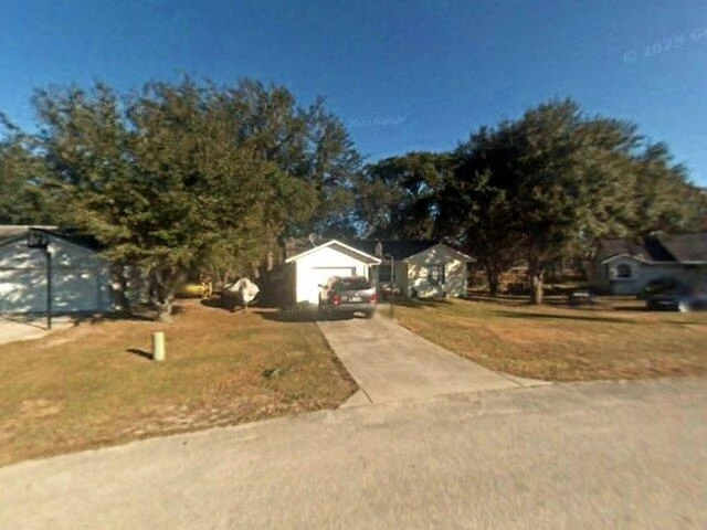 House image located at Zephyrhills, FL 33542