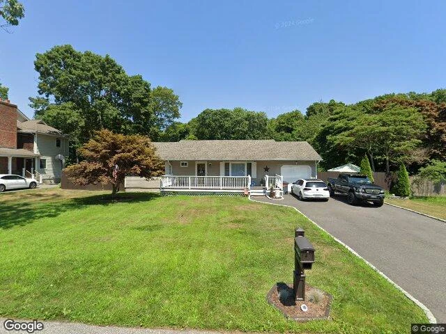 House image located at Mastic Beach, NY 11951