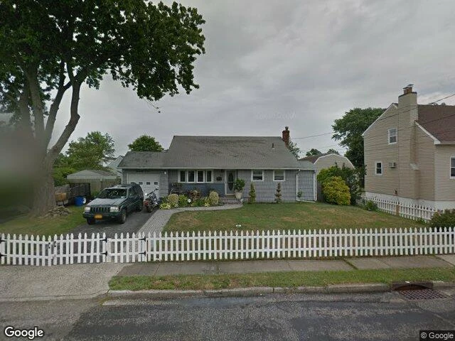 House image located at Lindenhurst, NY 11757