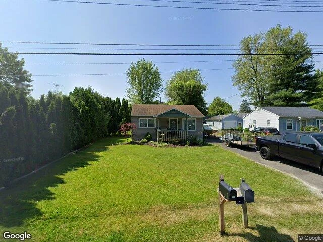 House image located at Cicero, NY 13039