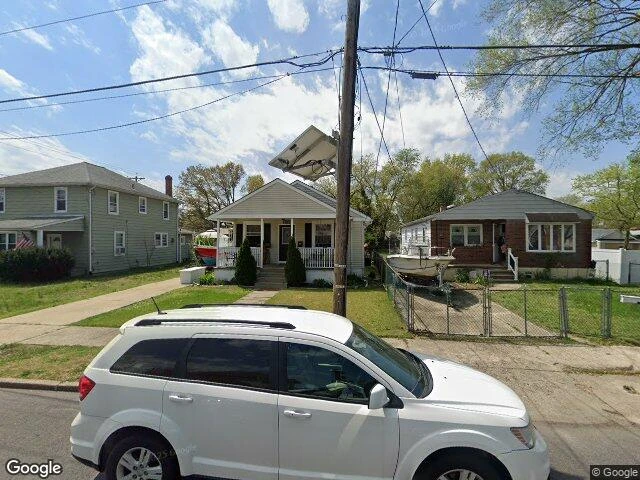 House image located at Riverside, NJ 08075