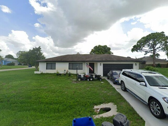 House image located at Fort Myers, FL 33967