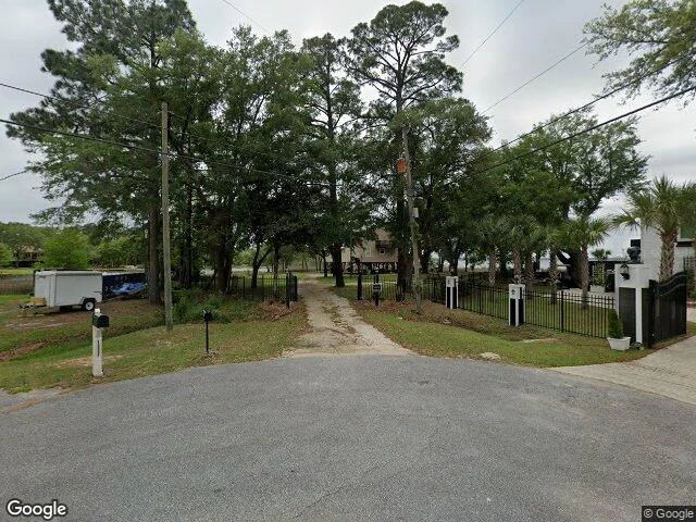 House image located at Milton, FL 32583