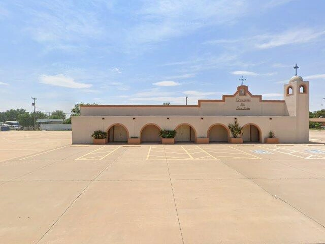 House image located at Angleton, TX 77515