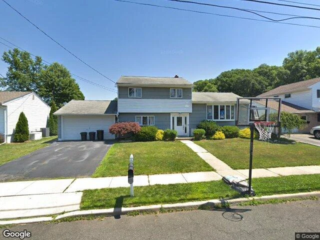 House image located at Totowa, NJ 07512