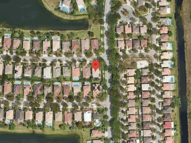 House image located at Hollywood, FL 33027