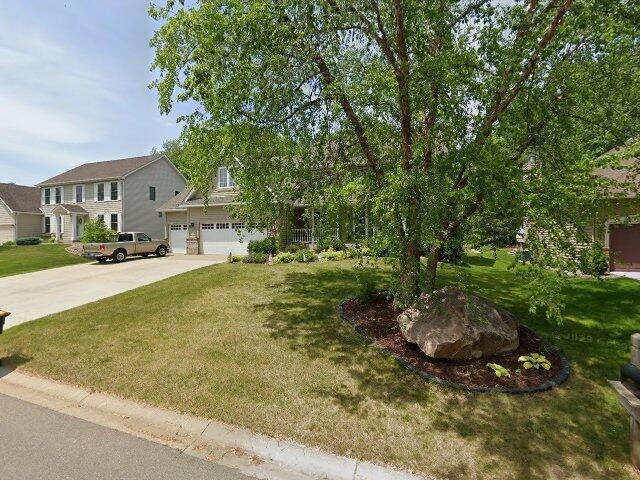 House image located at Lakeville, MN 55044
