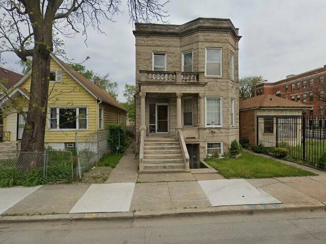 House image located at Chicago, IL 60628