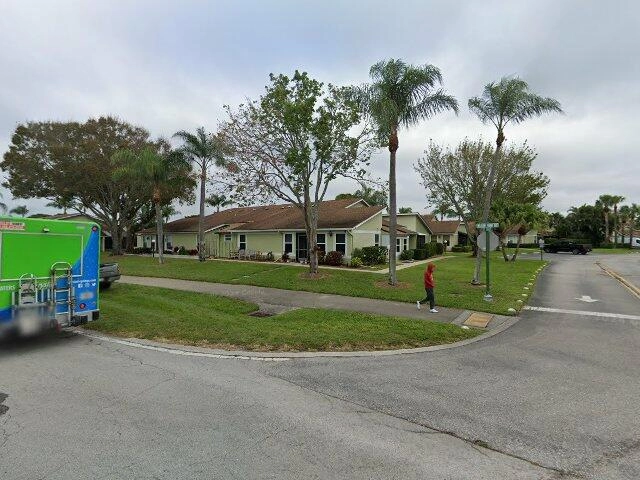 House image located at West Palm Beach, FL 33417