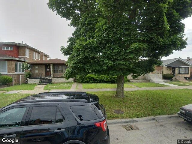 House image located at Chicago, IL 60628