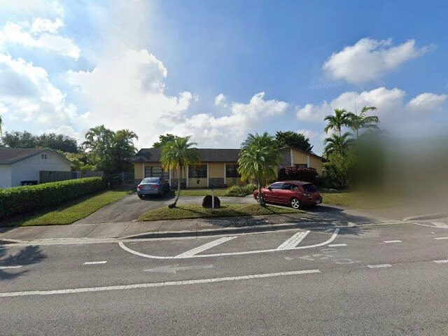 House image located at Miami, FL 33193