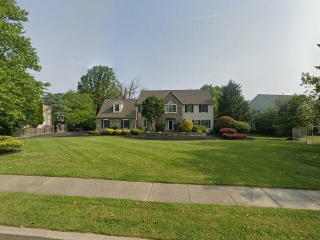 House image located at Horsham, PA 19044