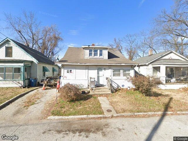 House image located at Alton, IL 62002