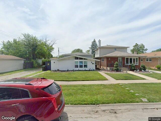 House image located at Dolton, IL 60419
