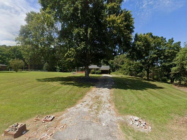 House image located at Vanleer, TN 37181