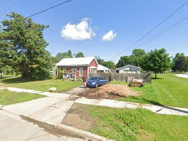 House image located at Owosso, MI 48867