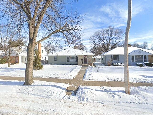 House image located at Saint Petersburg, FL 33707