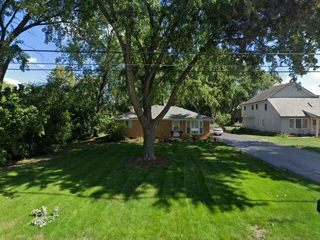 House image located at Willowbrook, IL 60527