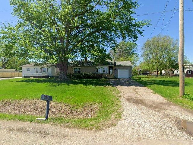 House image located at Canton, IL 61520